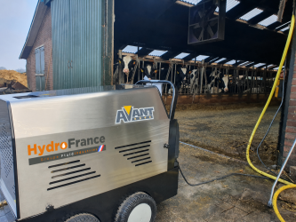 AVANT 15/15 | Nettoyeur haute pression mobile eau chaude – 150 bars pour les nettoyages intensifs Eau chaude