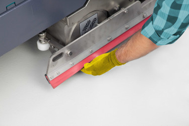 E110-R | BALAYEUSE-LAVEUSE AUTOPORTÉE Autolaveuses