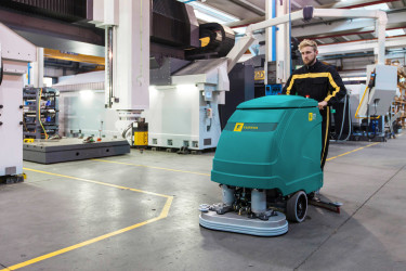 E51 | AUTOLAVEUSE AUTOTRACTEE à batteries Autolaveuses