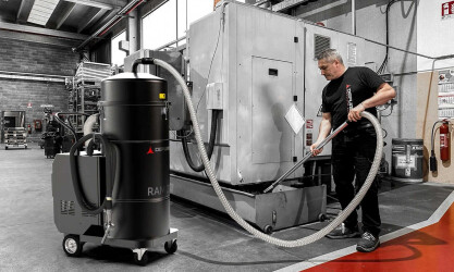 RAM OIL 200 MP : aspirateur huile et copeaux pour centres d'usinage, 200 L, pompe et buse 360° Aspirateurs huile et copeaux