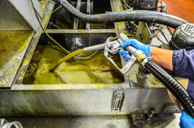 RAM OIL 250 : aspirateur huile et copeaux triphasé, turbine industrielle, 250 L, pompe intégrée Aspirateurs huile et copeaux
