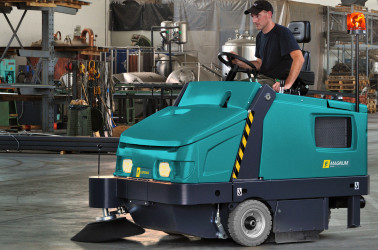 MAGNUM | BALAYEUSE AUTOPORTEE HYDRAULIQUE Balayeuses