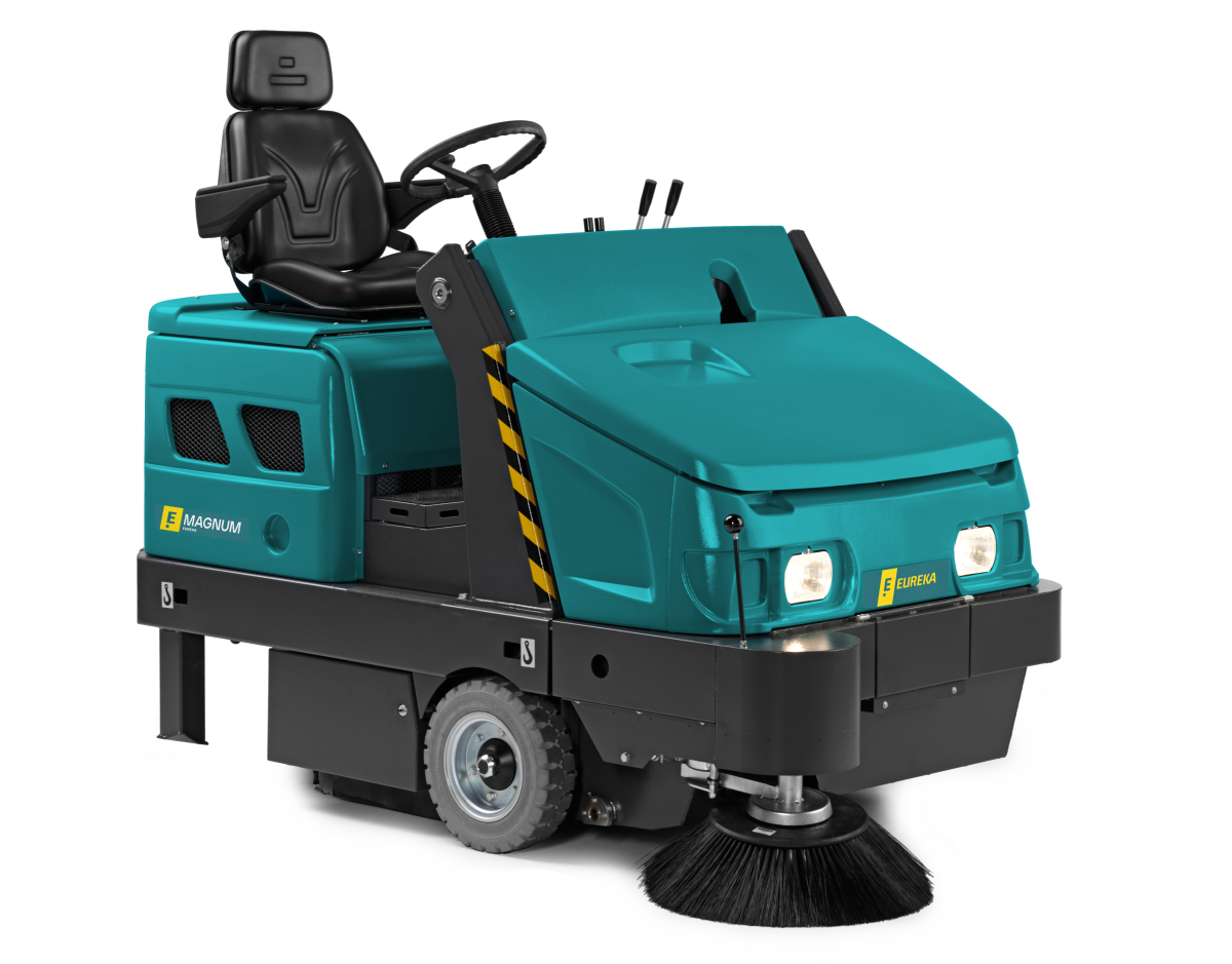 MAGNUM | BALAYEUSE AUTOPORTEE A BENNAGE HYDRAULIQUE Balayeuses