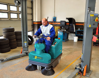 TIGRA - BALAYEUSE AUTOPORTÉE Balayeuses